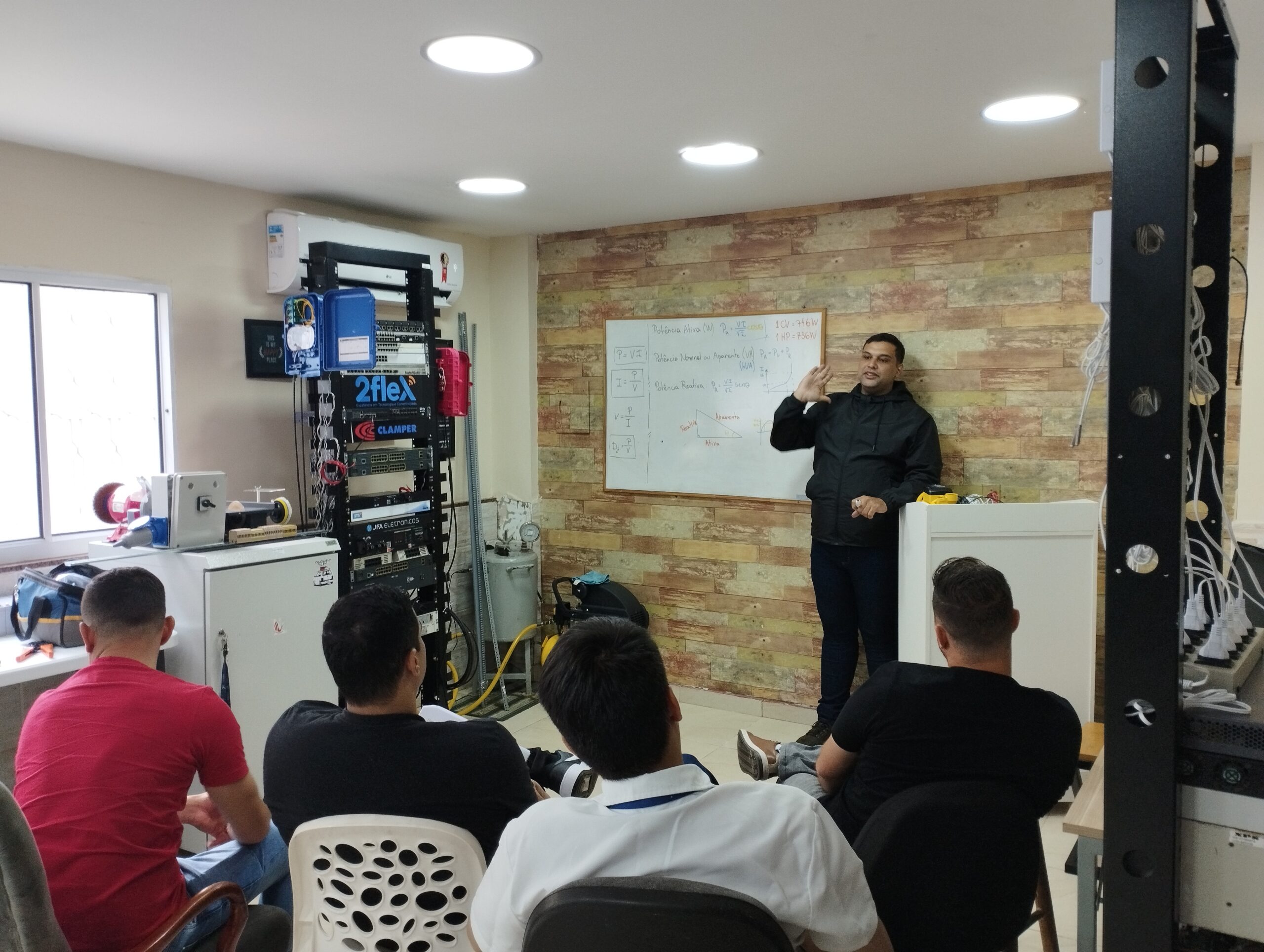 Elétrica de Estações de Telecom (POP) - Imagem 7